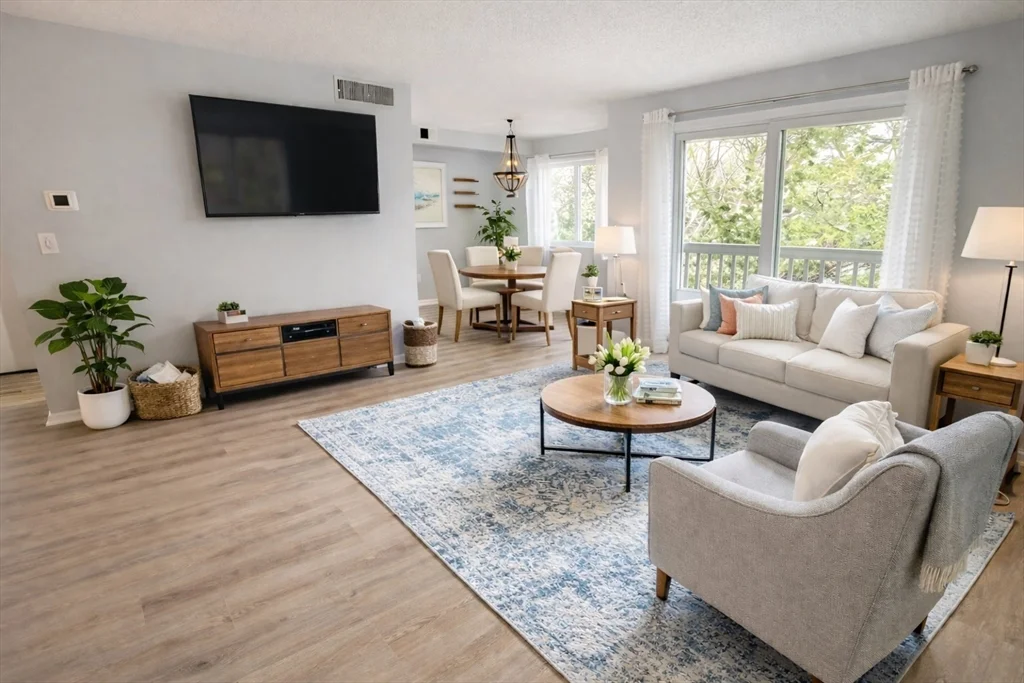 2 bed, 1 bath apartment for rent at 8 Beals Cove Rd Unit K, Hingham