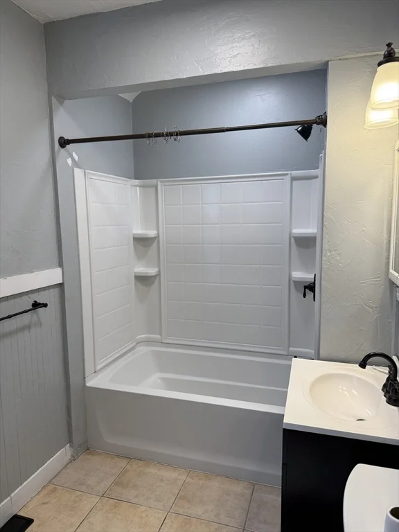 2 bed, 1 bath apartment for rent at 8 Beckman St Unit 2, Worcester — photo 7 of 17