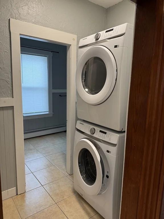 2 bed, 1 bath apartment for rent at 8 Beckman St Unit 2, Worcester — photo 8 of 17