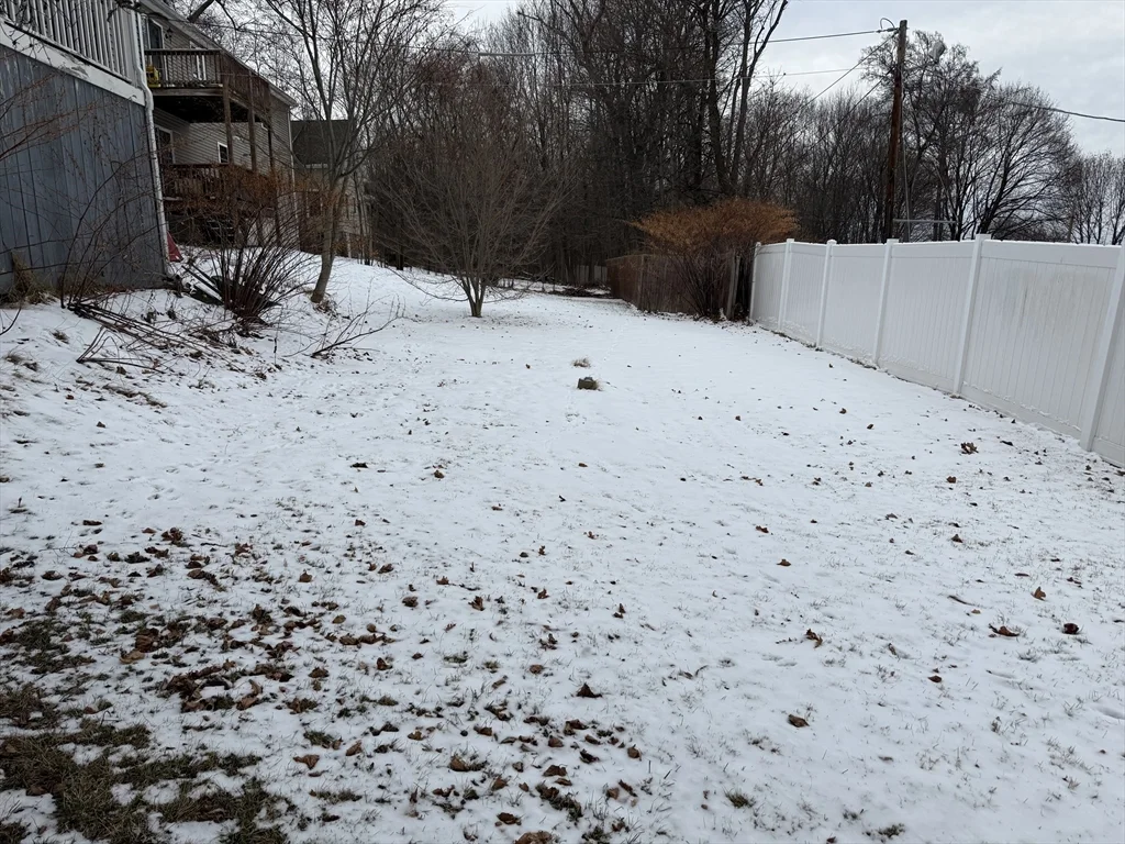 2 bed, 1 bath apartment for rent at 8 Beckman St Unit 2, Worcester — photo 3 of 17