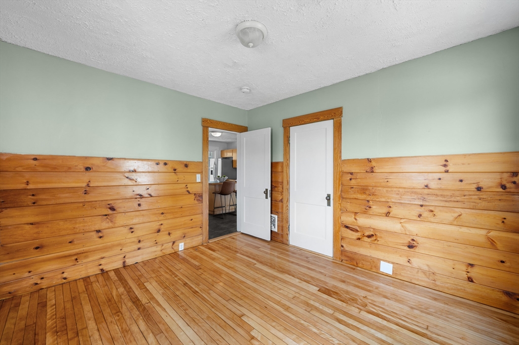 4 bed, 2 bath apartment for rent at 8 Beekman St Unit 0, Fitchburg — photo 12 of 31