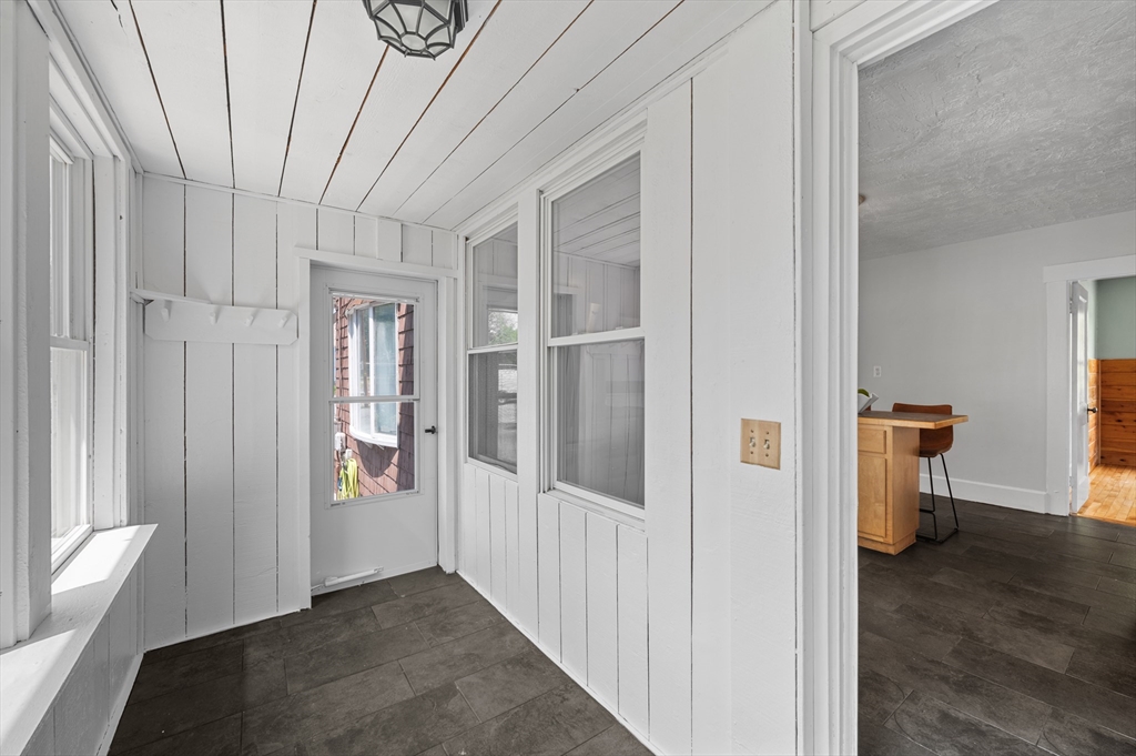 4 bed, 2 bath apartment for rent at 8 Beekman St Unit 0, Fitchburg — photo 26 of 31
