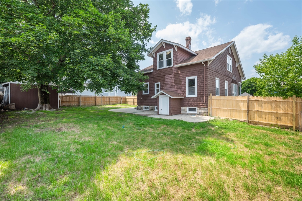 4 bed, 2 bath apartment for rent at 8 Beekman St Unit 0, Fitchburg — photo 31 of 31