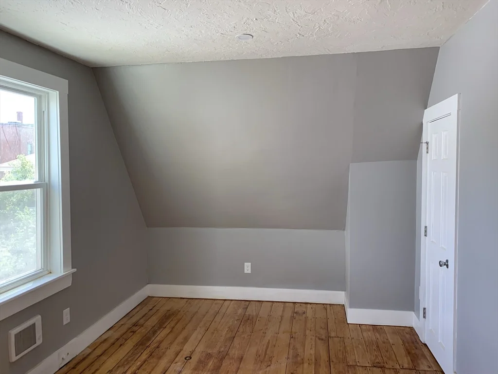 1 bed, 1 bath apartment for rent at 8 Beethoven St Unit 3L, Jamaica Plain — photo 9 of 9