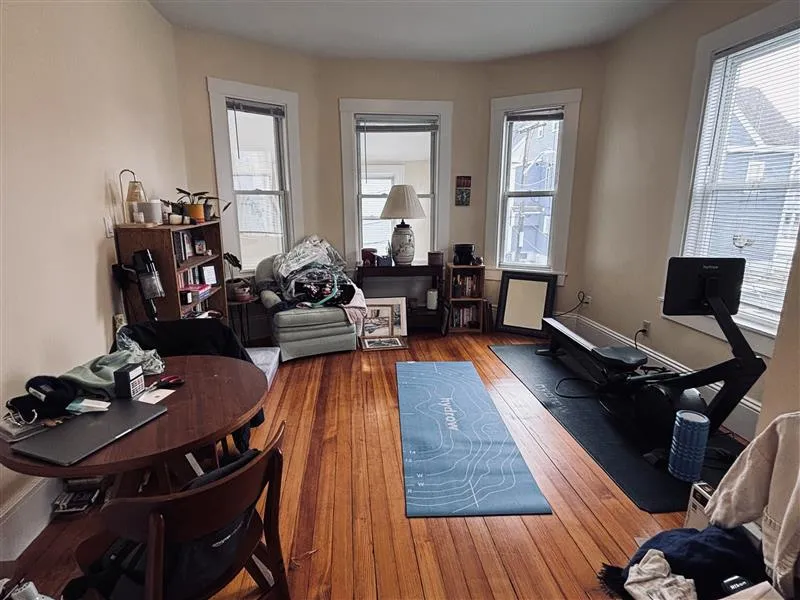 2 bed, 1 bath apartment for rent at 8 Bennett St Unit 2, South Medford — photo 8 of 22
