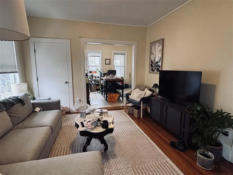 2 bed, 1 bath apartment for rent at 8 Bennett St Unit 2, South Medford — photo 2 of 22