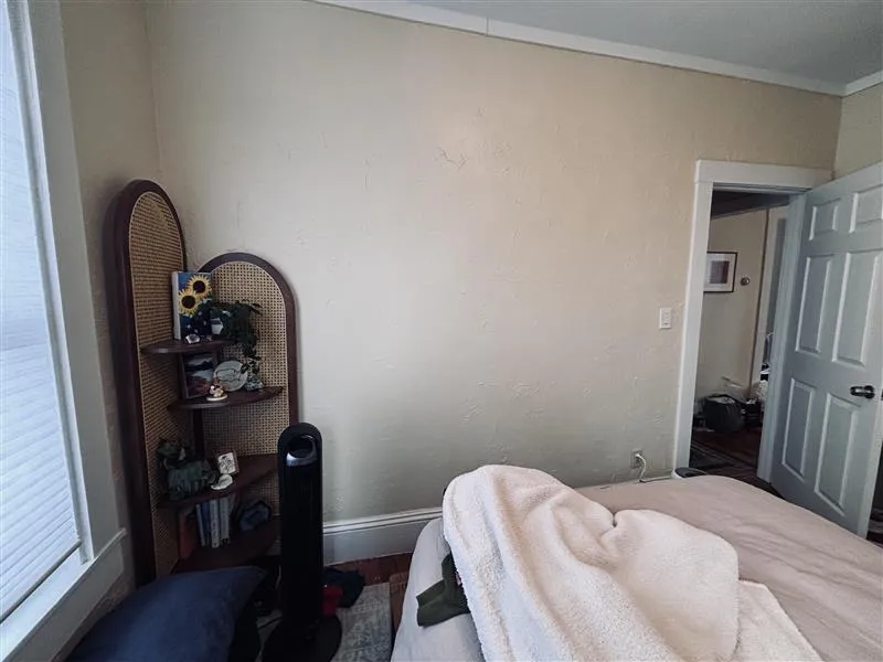 2 bed, 1 bath apartment for rent at 8 Bennett St Unit 2, South Medford — photo 13 of 22