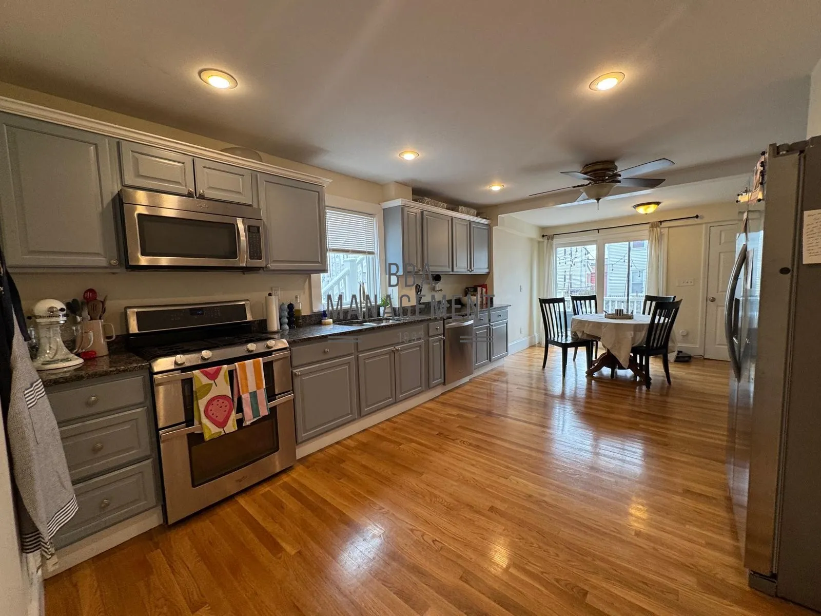 2 bed, 1 bath apartment for rent at 8 Benson St Unit 0, Brighton — photo 4 of 16