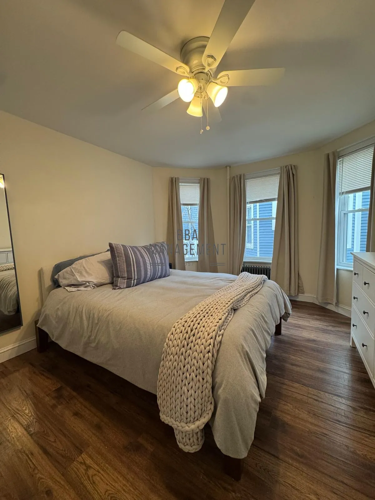 2 bed, 1 bath apartment for rent at 8 Benson St Unit 0, Brighton — photo 2 of 16