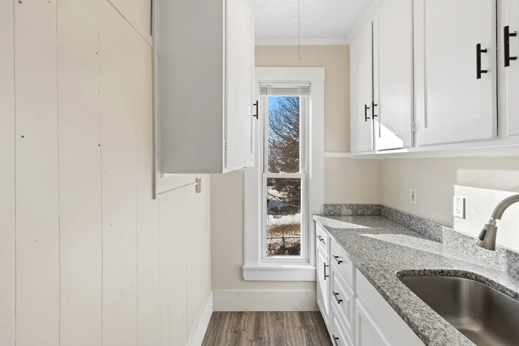 2 bed, 1 bath apartment for rent at 8 Blaisdell Unit 2, Haverhill — photo 17 of 36