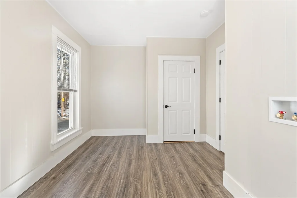 2 bed, 1 bath apartment for rent at 8 Blaisdell Unit 2, Haverhill — photo 23 of 36