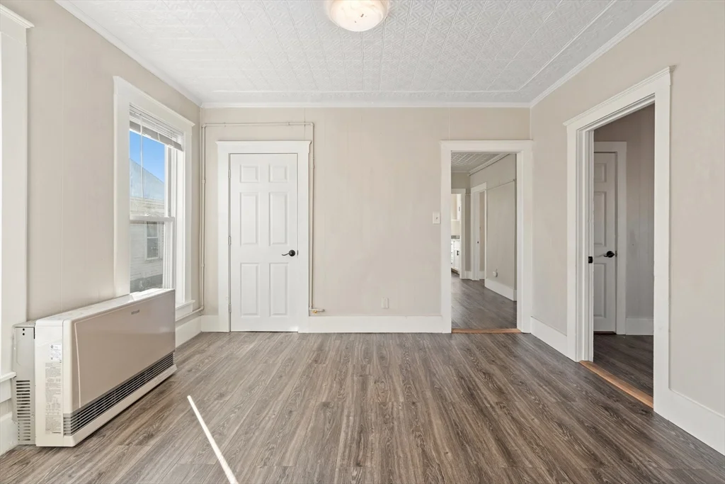2 bed, 1 bath apartment for rent at 8 Blaisdell Unit 2, Haverhill — photo 5 of 36