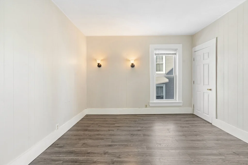 2 bed, 1 bath apartment for rent at 8 Blaisdell Unit 2, Haverhill — photo 8 of 36