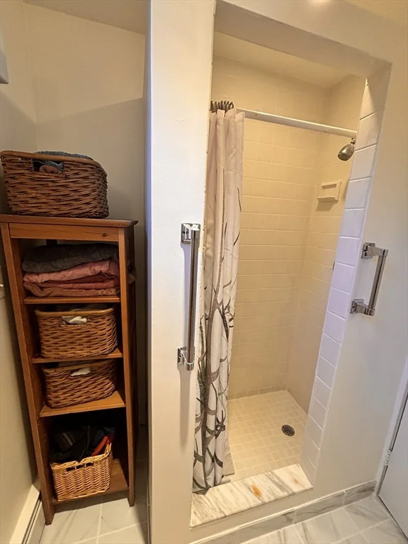 3 bed, 3 bath apartment for rent at 8 Bond St Unit 8, Neighborhood Nine — photo 11 of 21