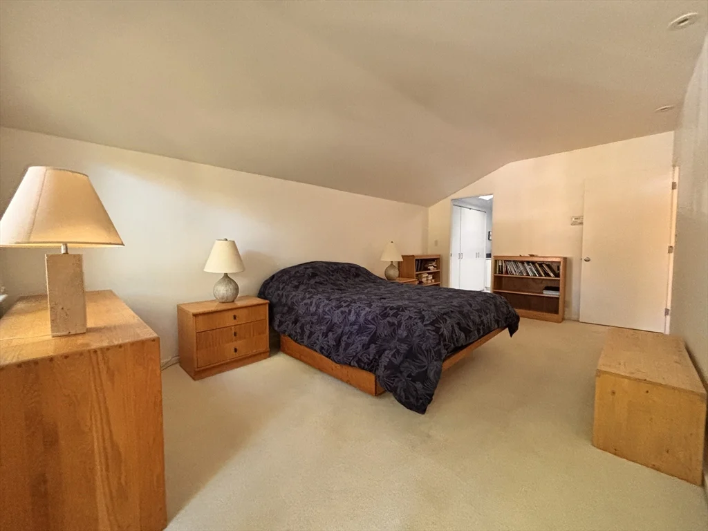 3 bed, 3 bath apartment for rent at 8 Bond St Unit 8, Neighborhood Nine — photo 12 of 21