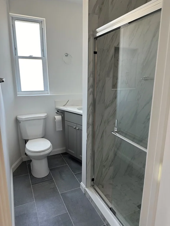 2 bed, 1 bath apartment for rent at 8 Boston Ave Unit 3, Powder House Square — photo 3 of 5