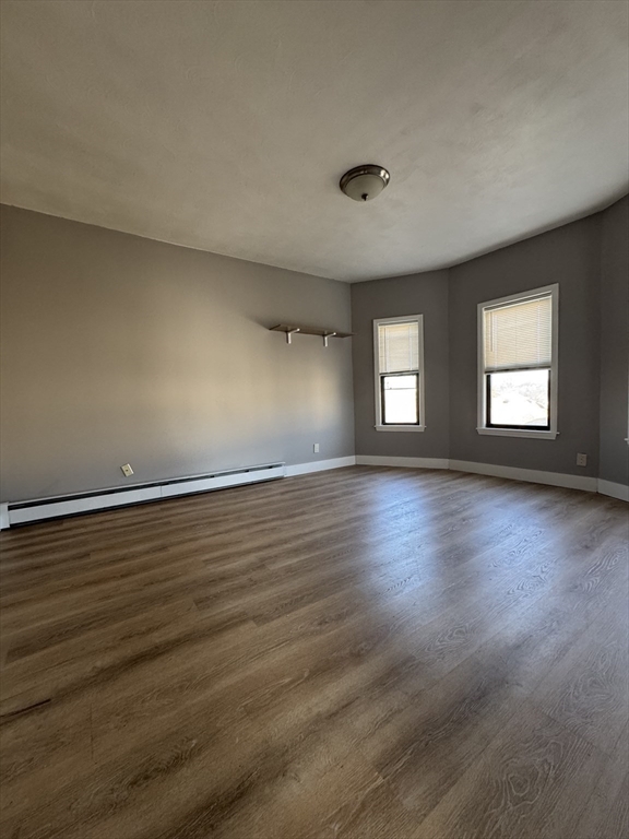 5 bed, 1 bath apartment for rent at 8 Boylston St Unit 3, Malden — photo 4 of 8