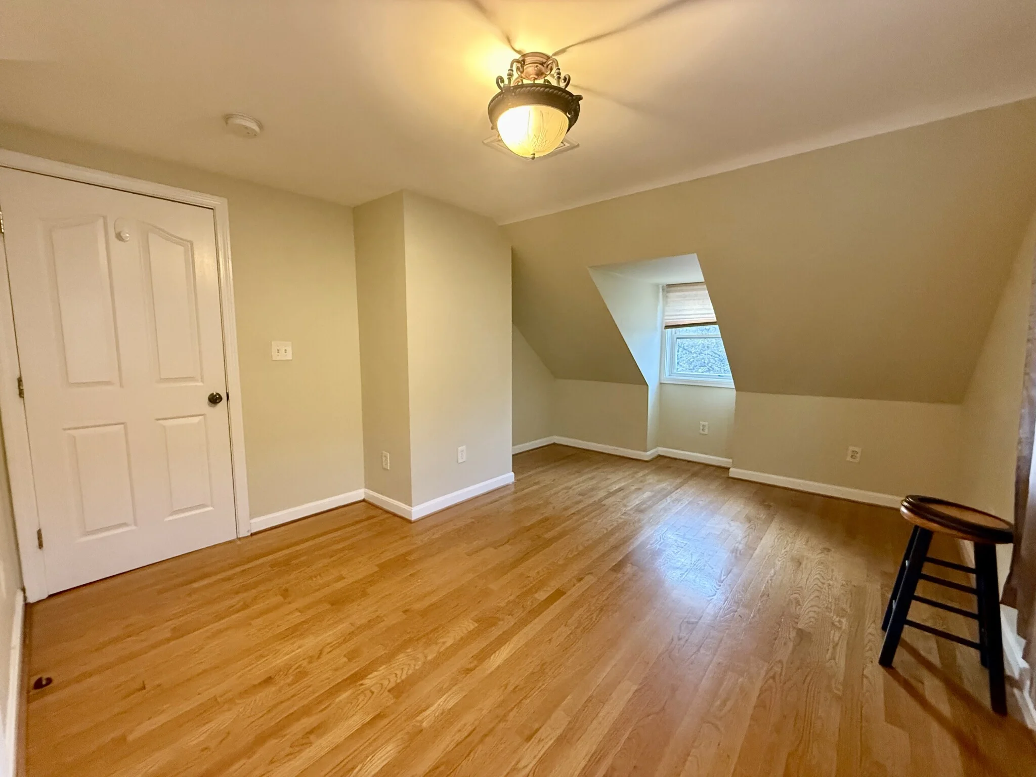 6 bed, 4 bath apartment for rent at 8 Brandley Rd Unit 1, Watertown — photo 16 of 30