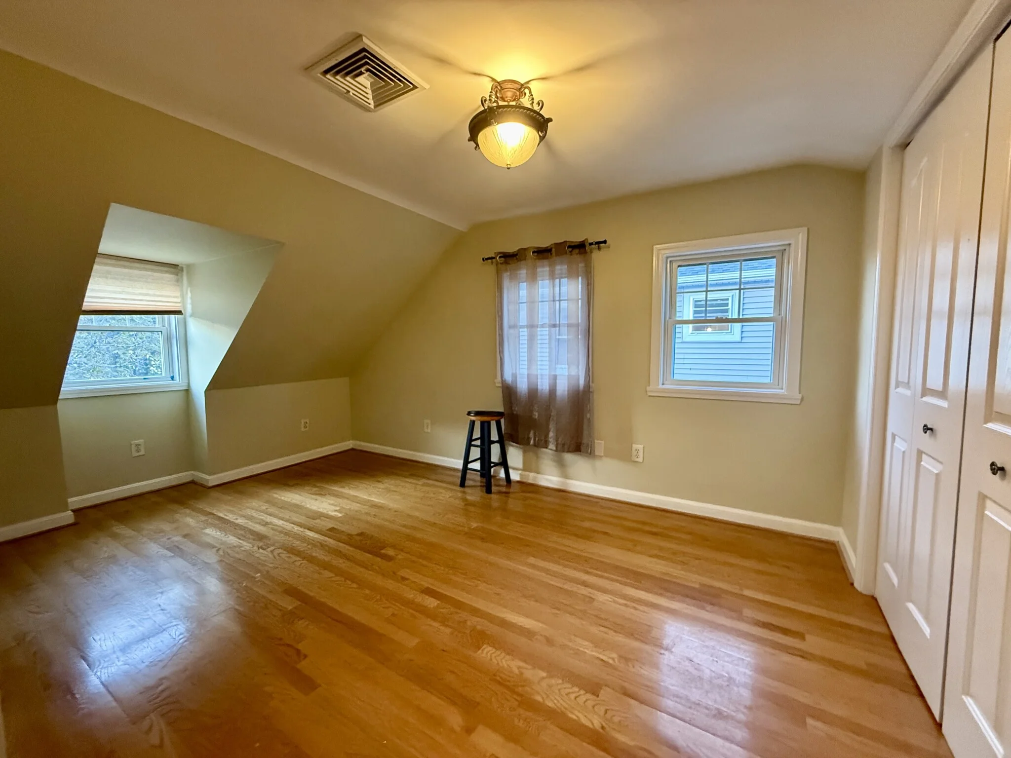 6 bed, 4 bath apartment for rent at 8 Brandley Rd Unit 1, Watertown — photo 15 of 30