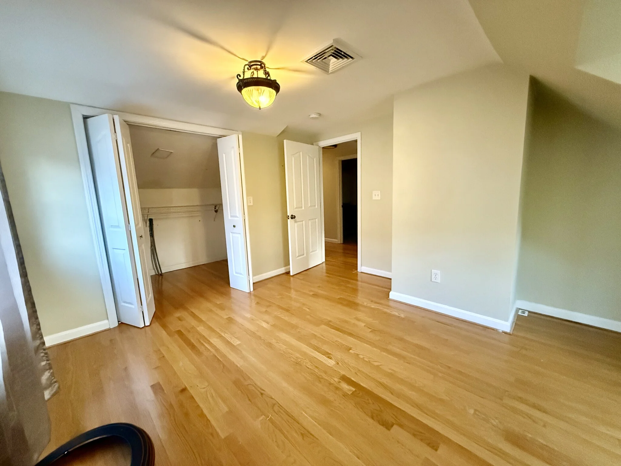 6 bed, 4 bath apartment for rent at 8 Brandley Rd Unit 1, Watertown — photo 14 of 30