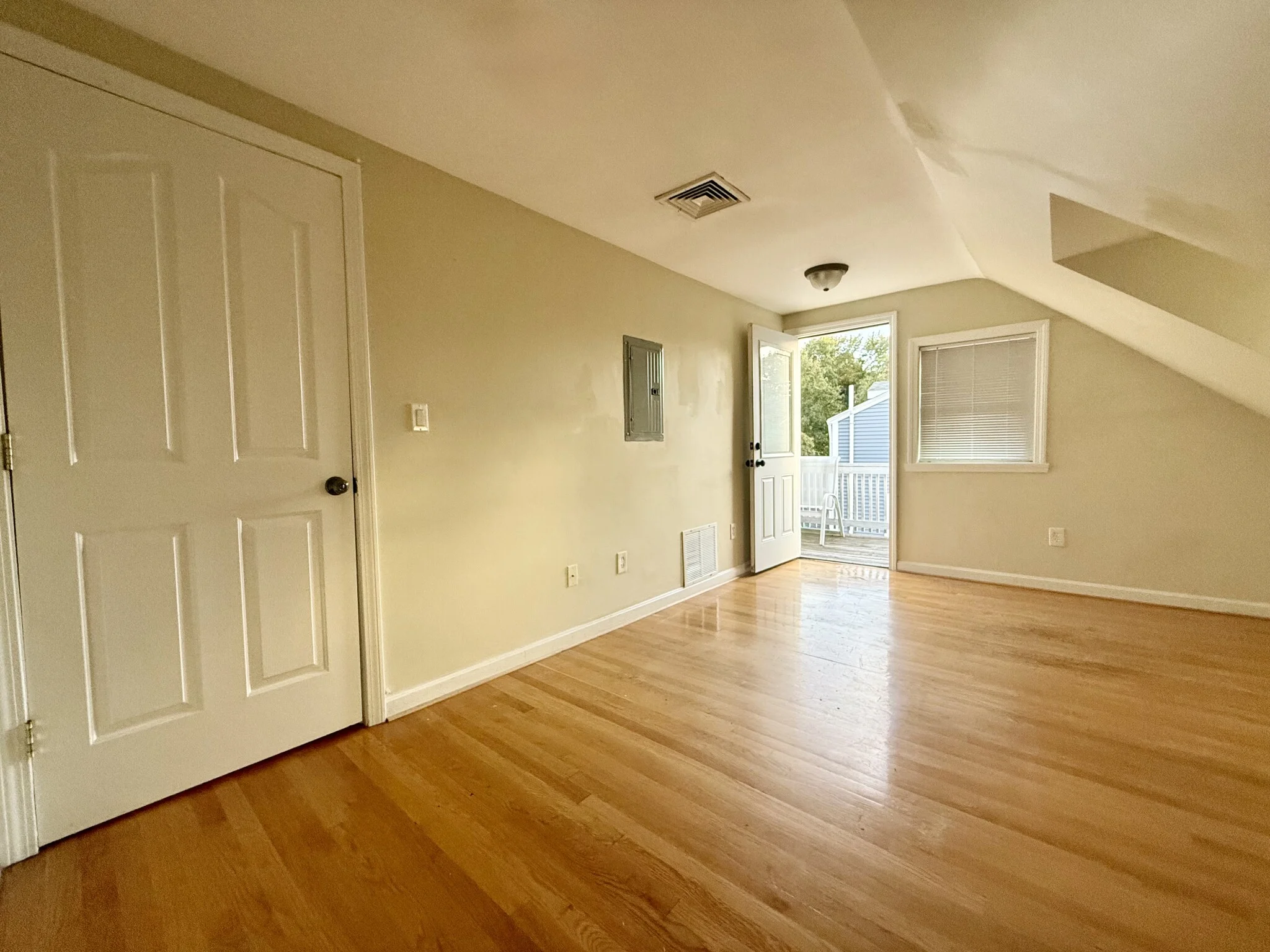 6 bed, 4 bath apartment for rent at 8 Brandley Rd Unit 1, Watertown — photo 18 of 30