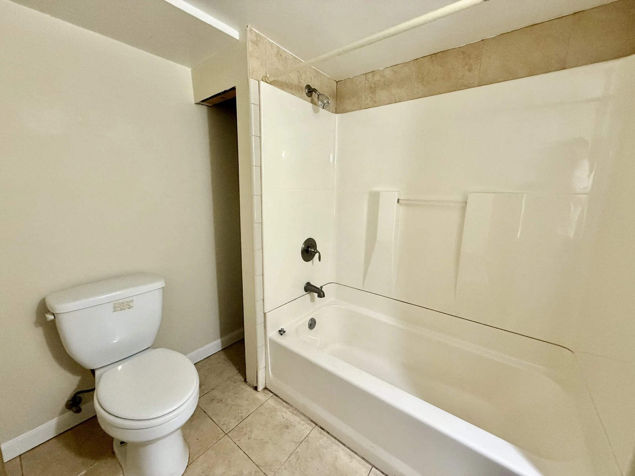6 bed, 4 bath apartment for rent at 8 Brandley Rd Unit 1, Watertown — photo 27 of 30