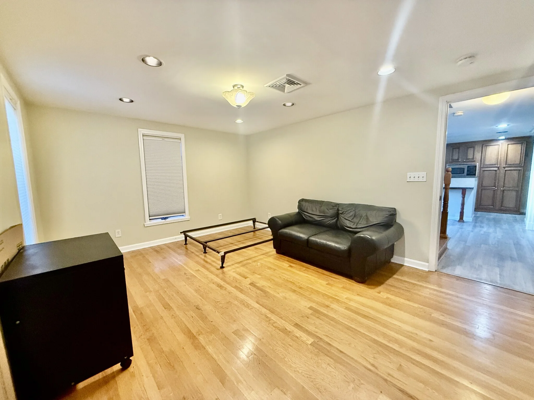 6 bed, 4 bath apartment for rent at 8 Brandley Rd Unit 1, Watertown — photo 9 of 30