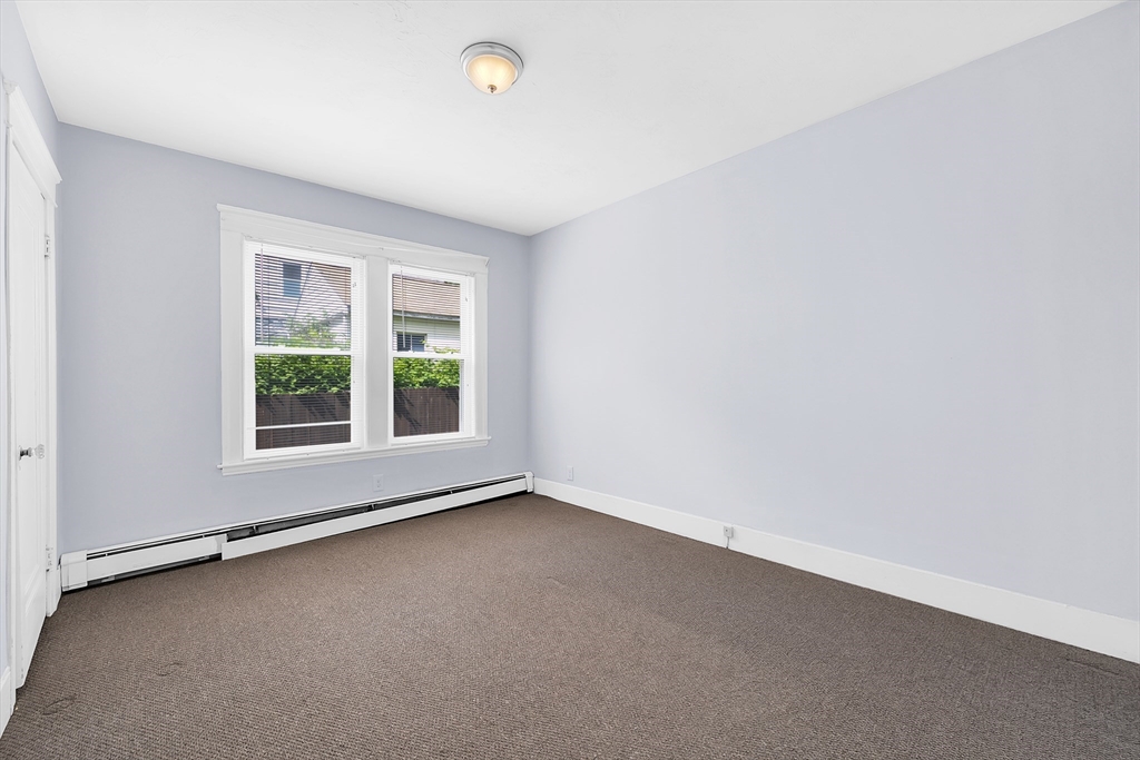 3 bed, 1 bath apartment for rent at 8 Brantwood Unit 1, Worcester — photo 11 of 14