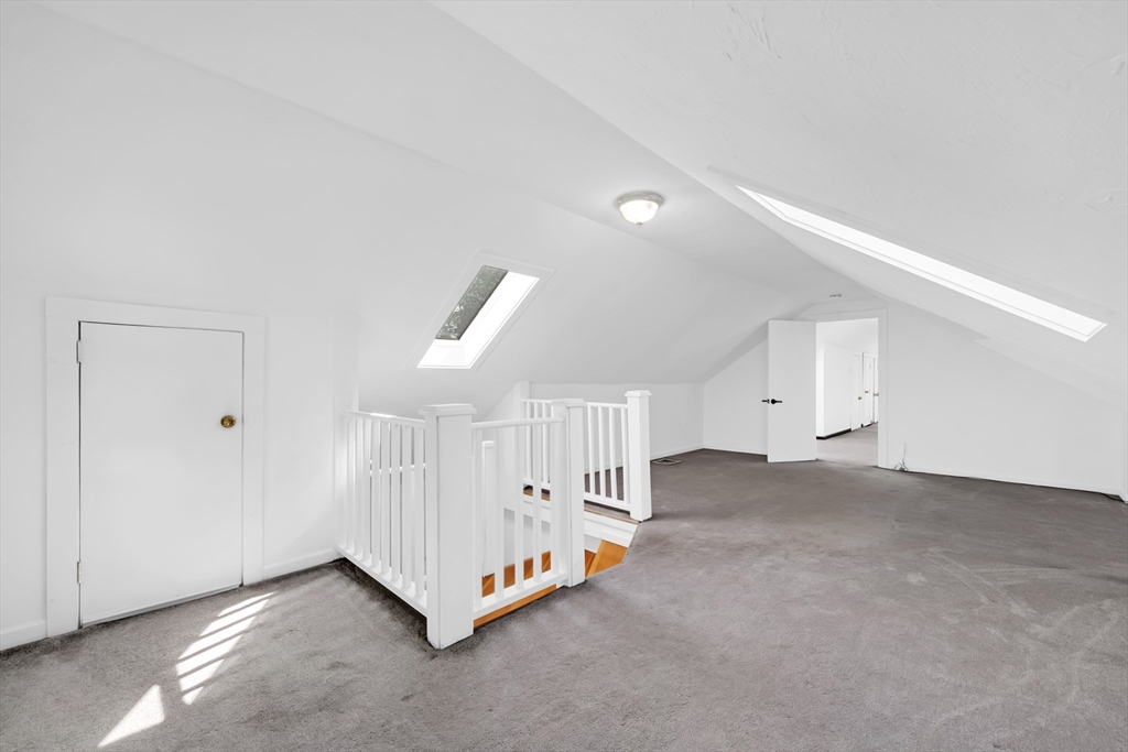 5 bed, 1 bath apartment for rent at 8 Brantwood Unit 2, Worcester — photo 19 of 19
