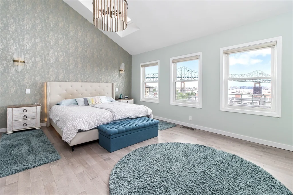 3 bed, 3 bath apartment for rent at 8 Breakwater Dr Unit 8, Chelsea — photo 7 of 21