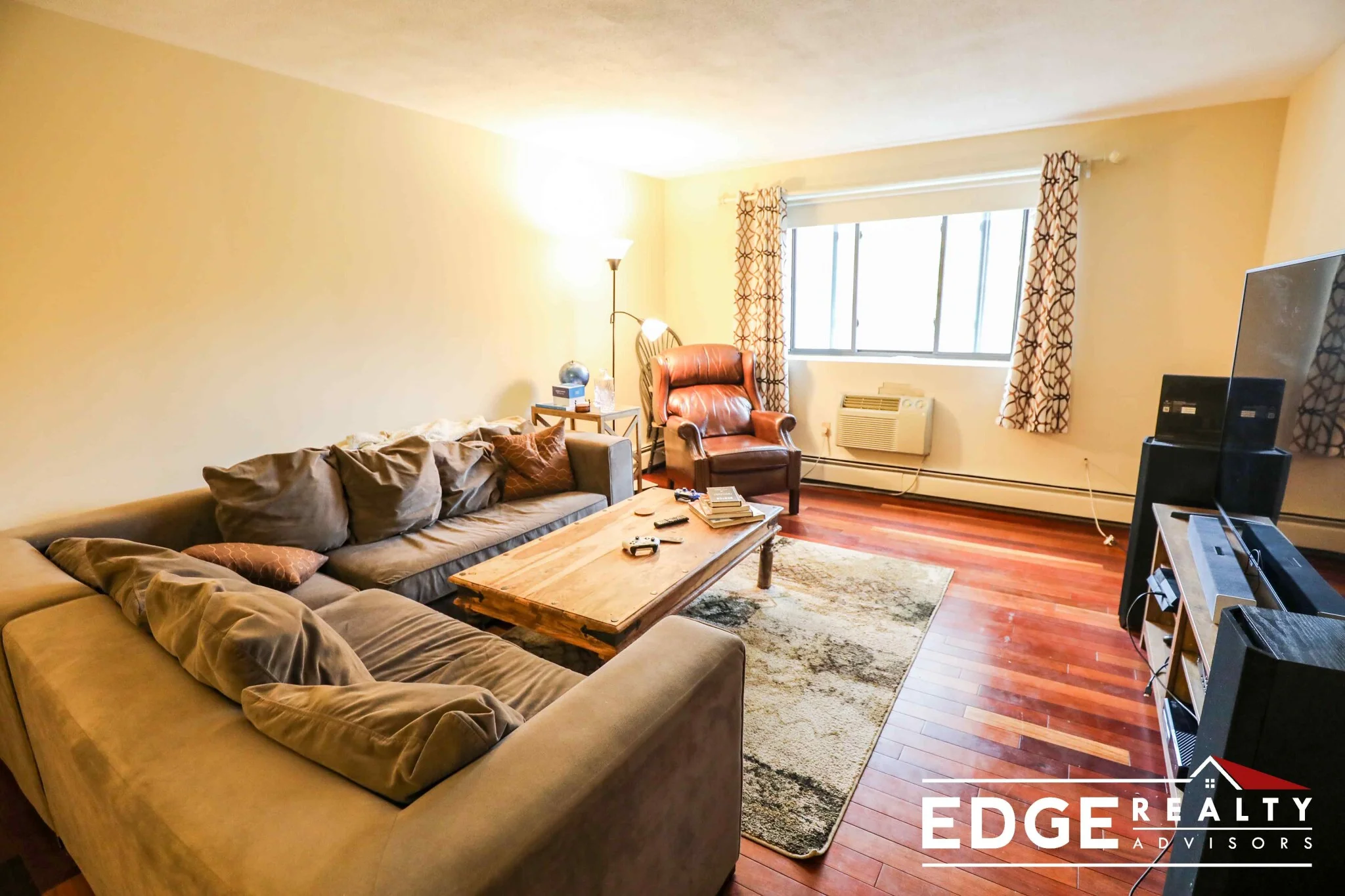 2 bed, 1 bath apartment for rent at 8 Brentwood St Unit 12, Allston — photo 4 of 9