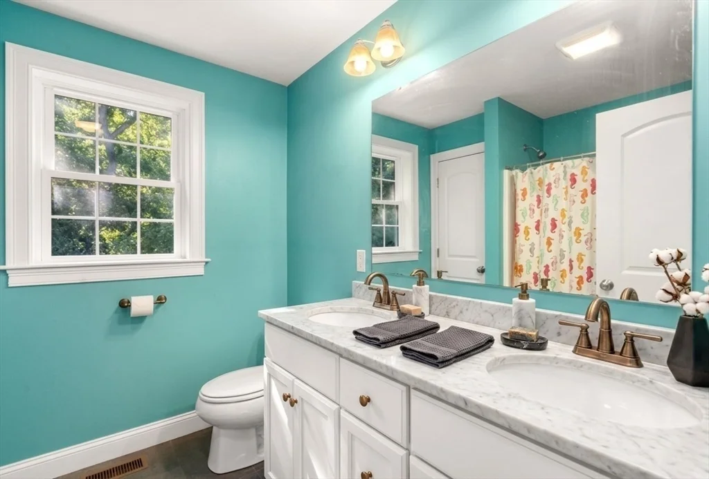 3 bed, 2 bath apartment for rent at 8 Bresciani Ln, West Bridgewater — photo 5 of 11