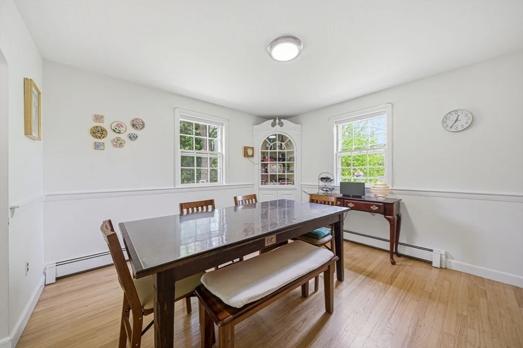 4 bed, 1 bath apartment for rent at 8 Brown Rd, Lexington — photo 7 of 26