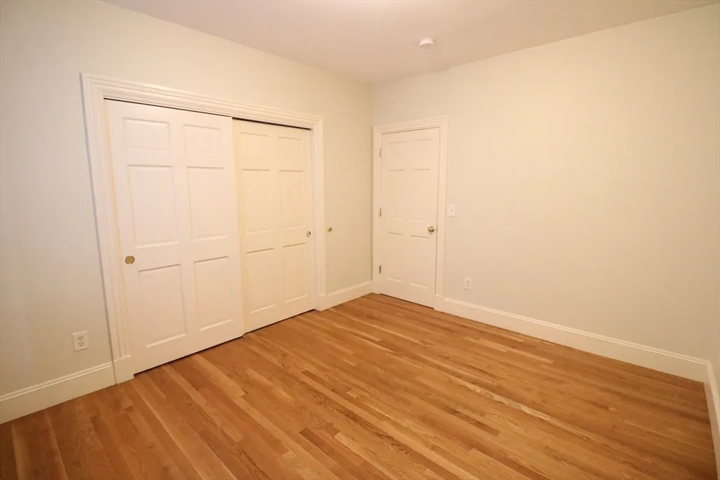 2 bed, 1 bath apartment for rent at 8 Caldwell Ave Unit 2, Ward Two — photo 8 of 16