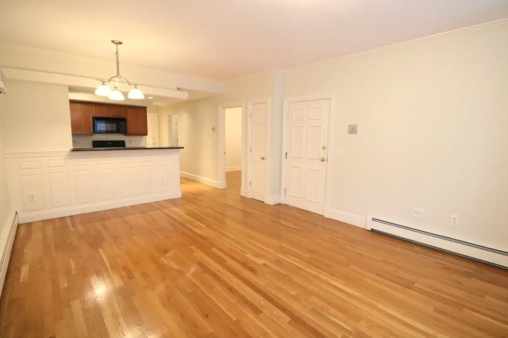 2 bed, 1 bath apartment for rent at 8 Caldwell Ave Unit 2, Ward Two — photo 1 of 16