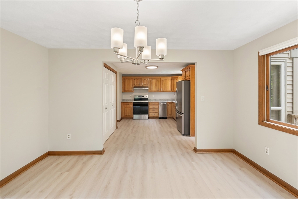 3 bed, 1 bath apartment for rent at 8 Candice Ct Unit 8, Woburn — photo 8 of 29