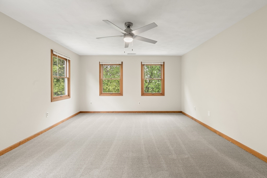 3 bed, 1 bath apartment for rent at 8 Candice Ct Unit 8, Woburn — photo 16 of 29