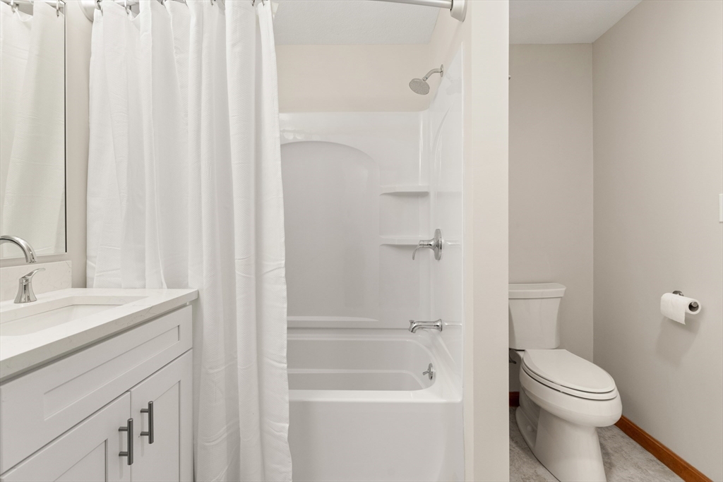 3 bed, 1 bath apartment for rent at 8 Candice Ct Unit 8, Woburn — photo 21 of 29