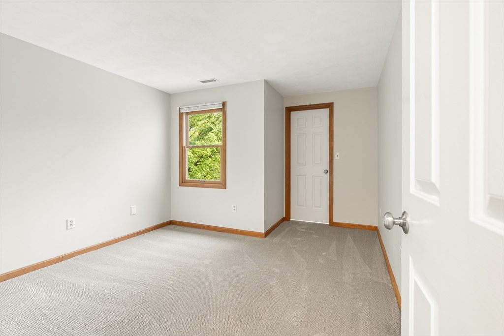 3 bed, 1 bath apartment for rent at 8 Candice Ct Unit 8, Woburn — photo 13 of 29