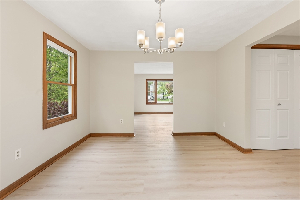 3 bed, 1 bath apartment for rent at 8 Candice Ct Unit 8, Woburn — photo 9 of 29