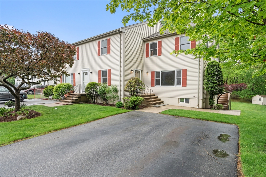 3 bed, 1 bath apartment for rent at 8 Candice Ct Unit 8, Woburn — photo 2 of 29