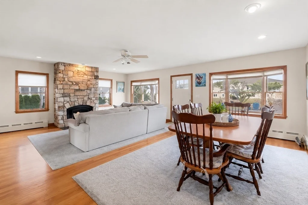 3 bed, 2 bath apartment for rent at 8 Castle Rd, Nahant — photo 8 of 24