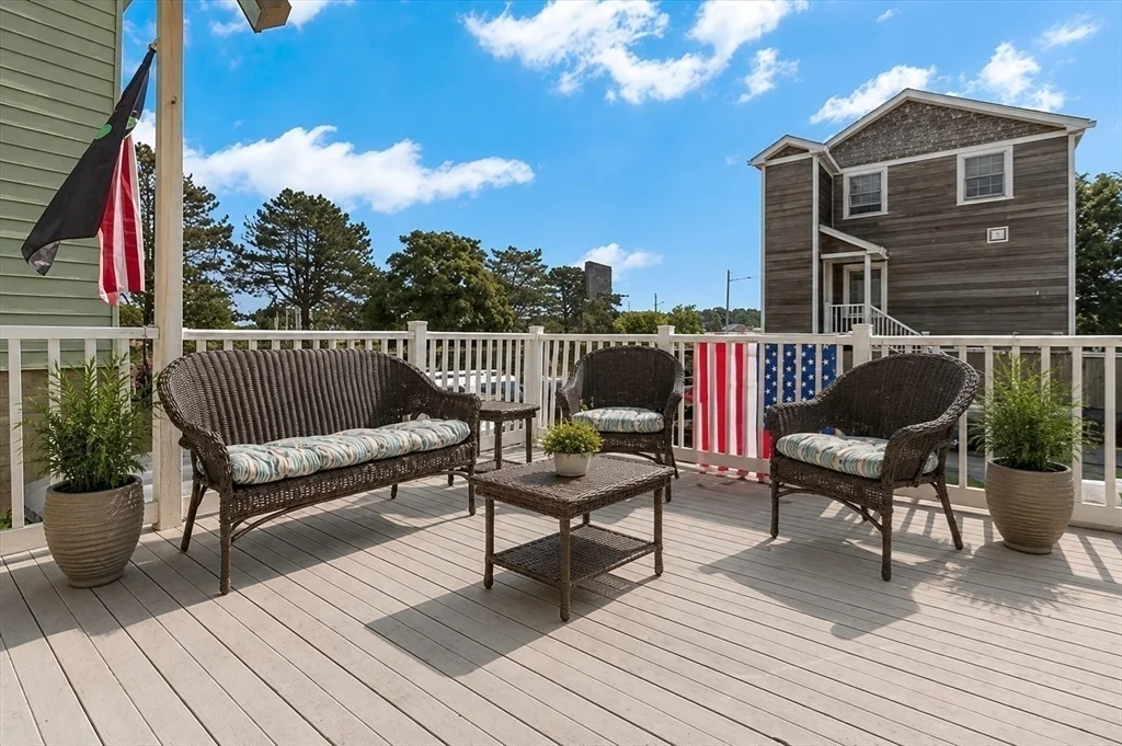 3 bed, 2 bath apartment for rent at 8 Castle Rd, Nahant — photo 21 of 24