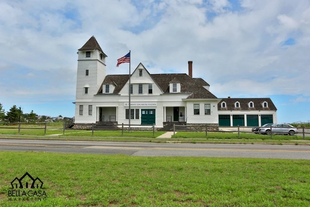 3 bed, 2 bath apartment for rent at 8 Castle Rd, Nahant — photo 30 of 34