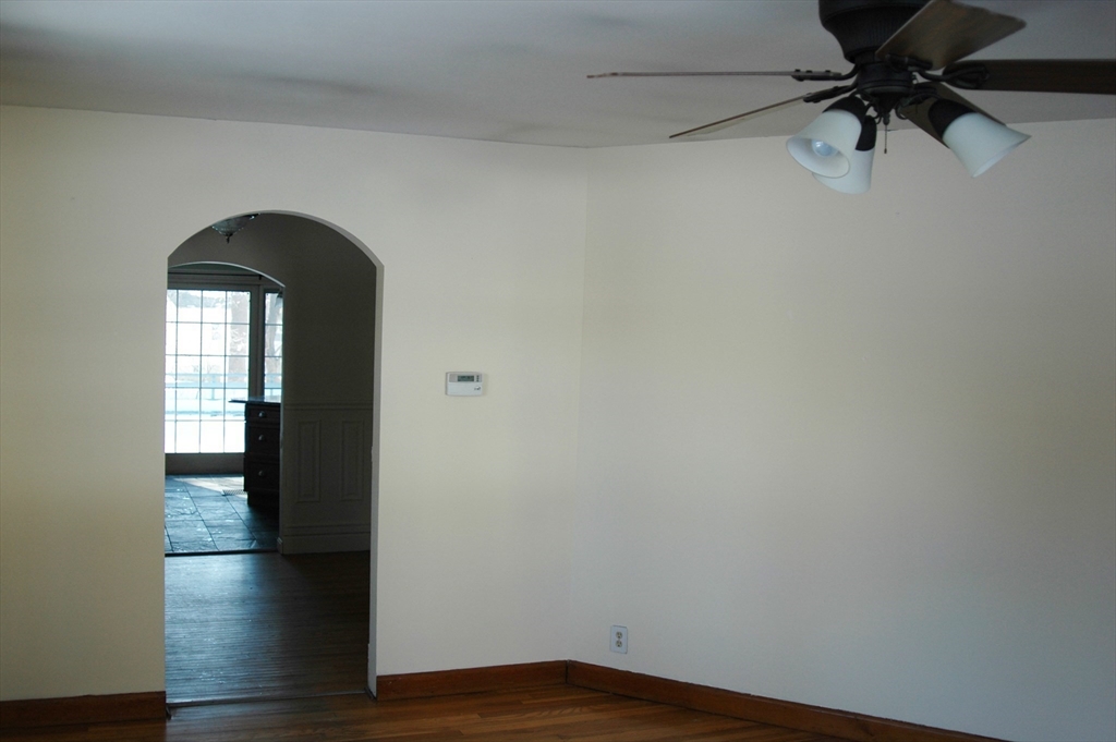 2 bed, 1 bath apartment for rent at 8 Castle Rd, Wayland — photo 9 of 22