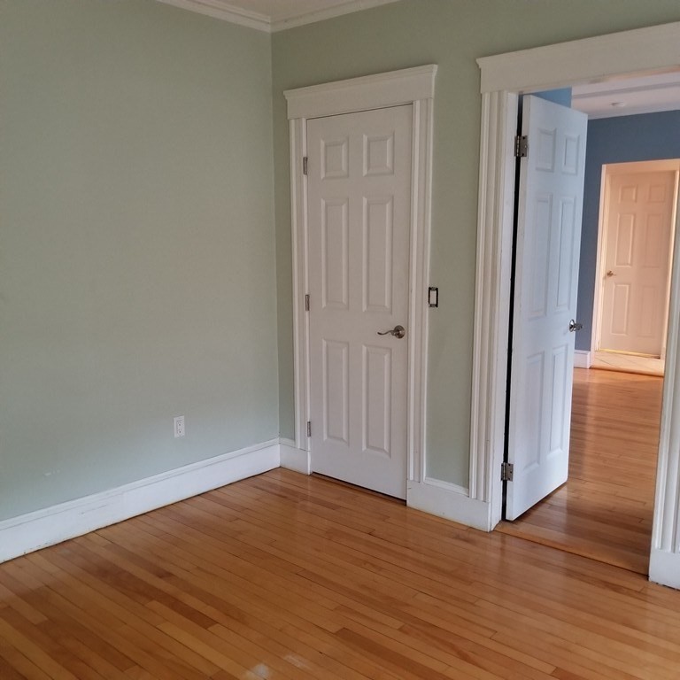 2 bed, 1 bath apartment for rent at 8 Cedar St Unit 1, Haverhill — photo 6 of 8