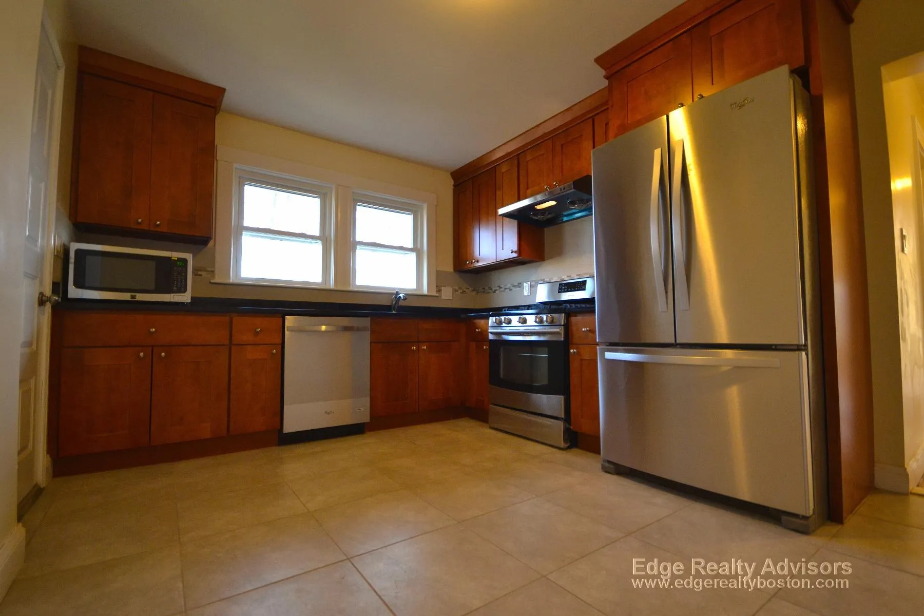 4 bed, 2 bath apartment for rent at 8 Cenacle Rd Unit 2, Brighton