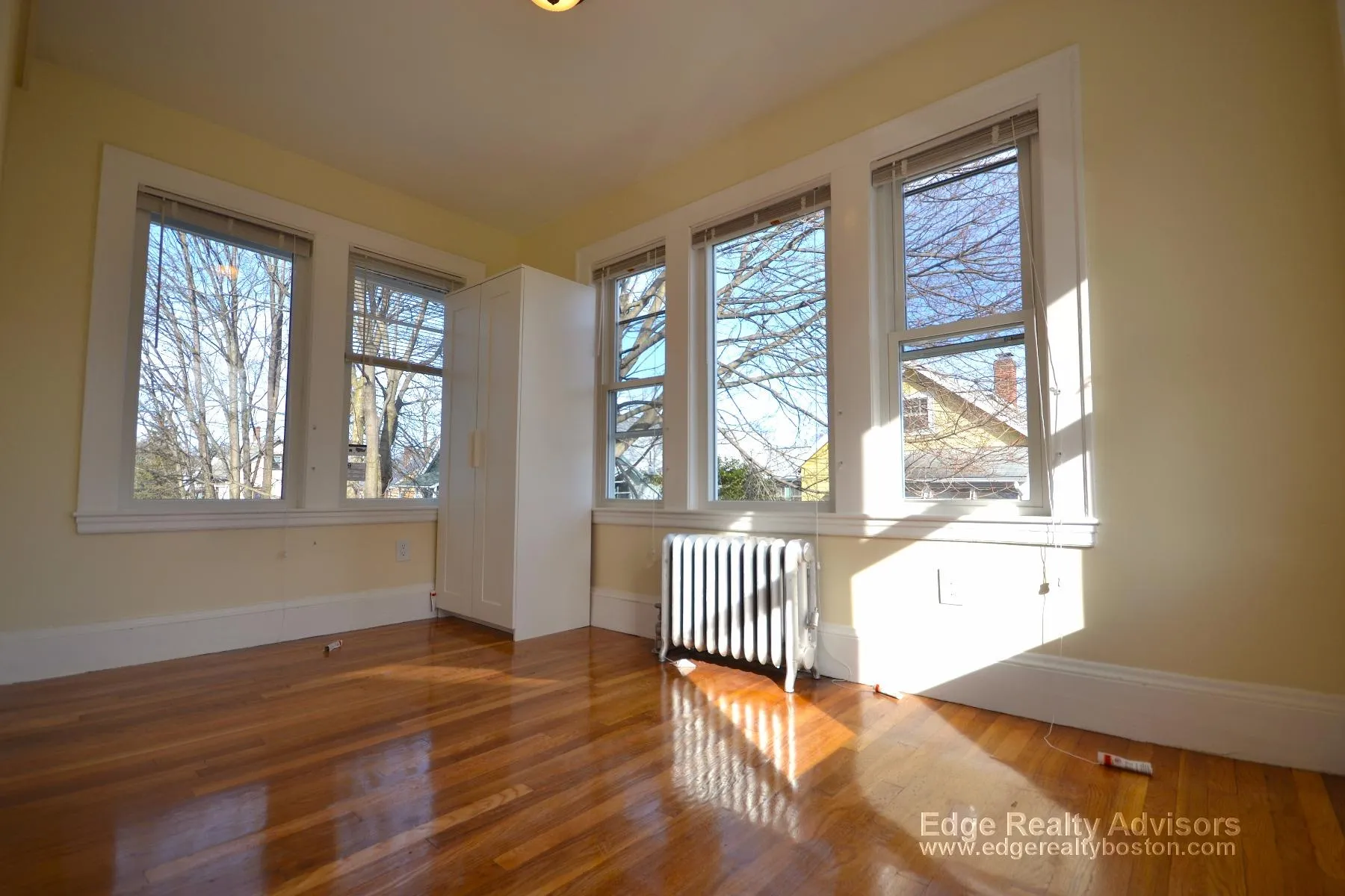 4 bed, 2 bath apartment for rent at 8 Cenacle Rd Unit 2, Brighton — photo 5 of 11
