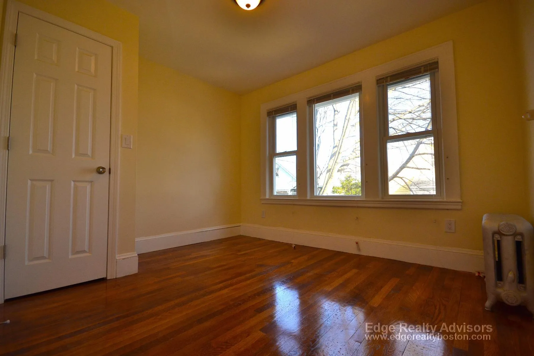 4 bed, 2 bath apartment for rent at 8 Cenacle Rd Unit 2, Brighton — photo 4 of 11