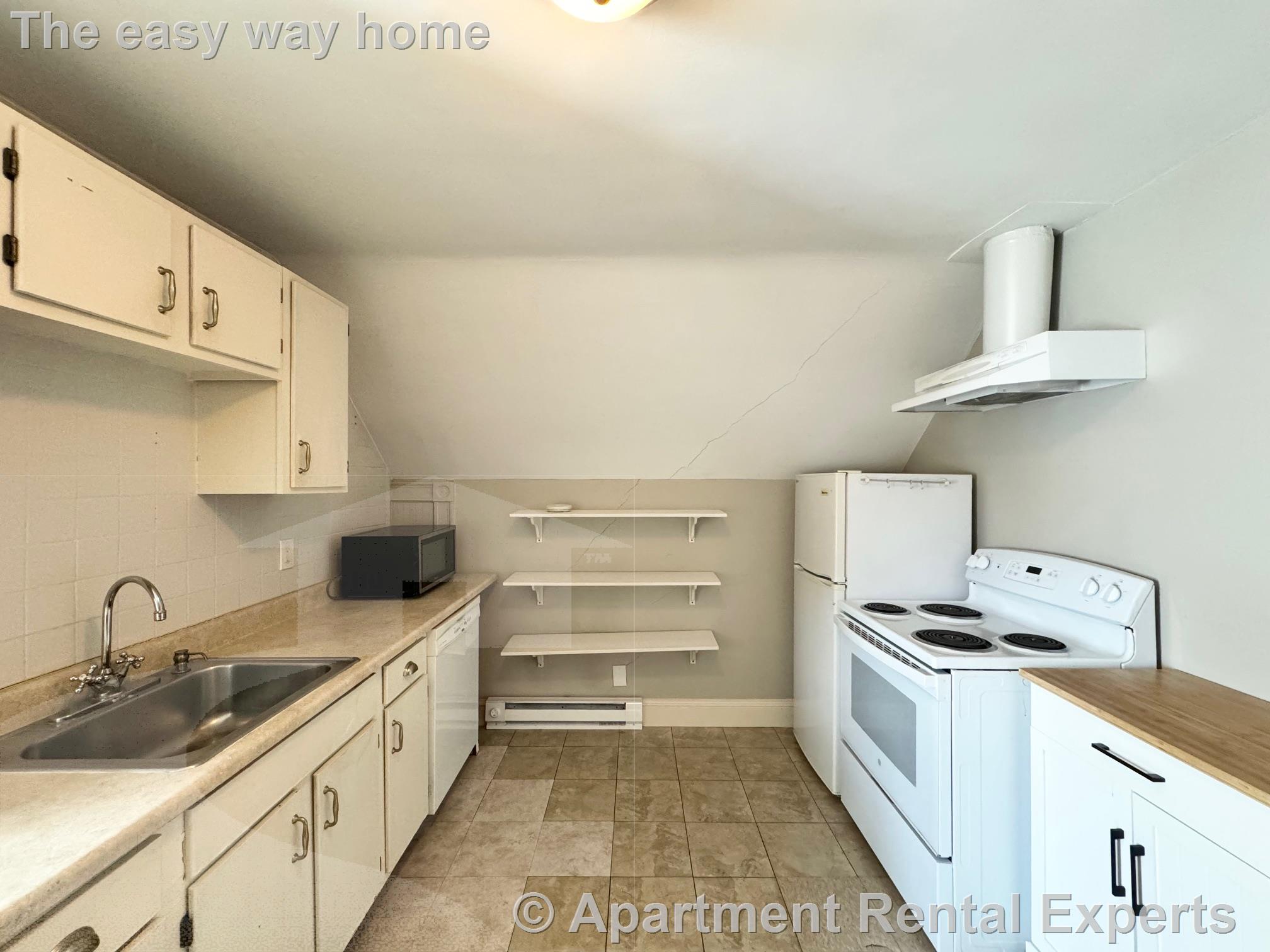 1 bed, 1 bath apartment for rent at 8 Charnwood Rd Unit 3, Davis Square — photo 9 of 12